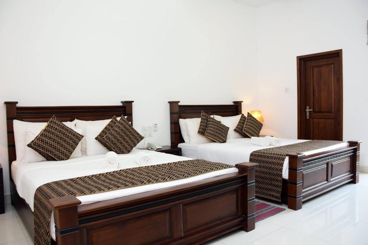 Hotel Bamiyan Kandy Extérieur photo