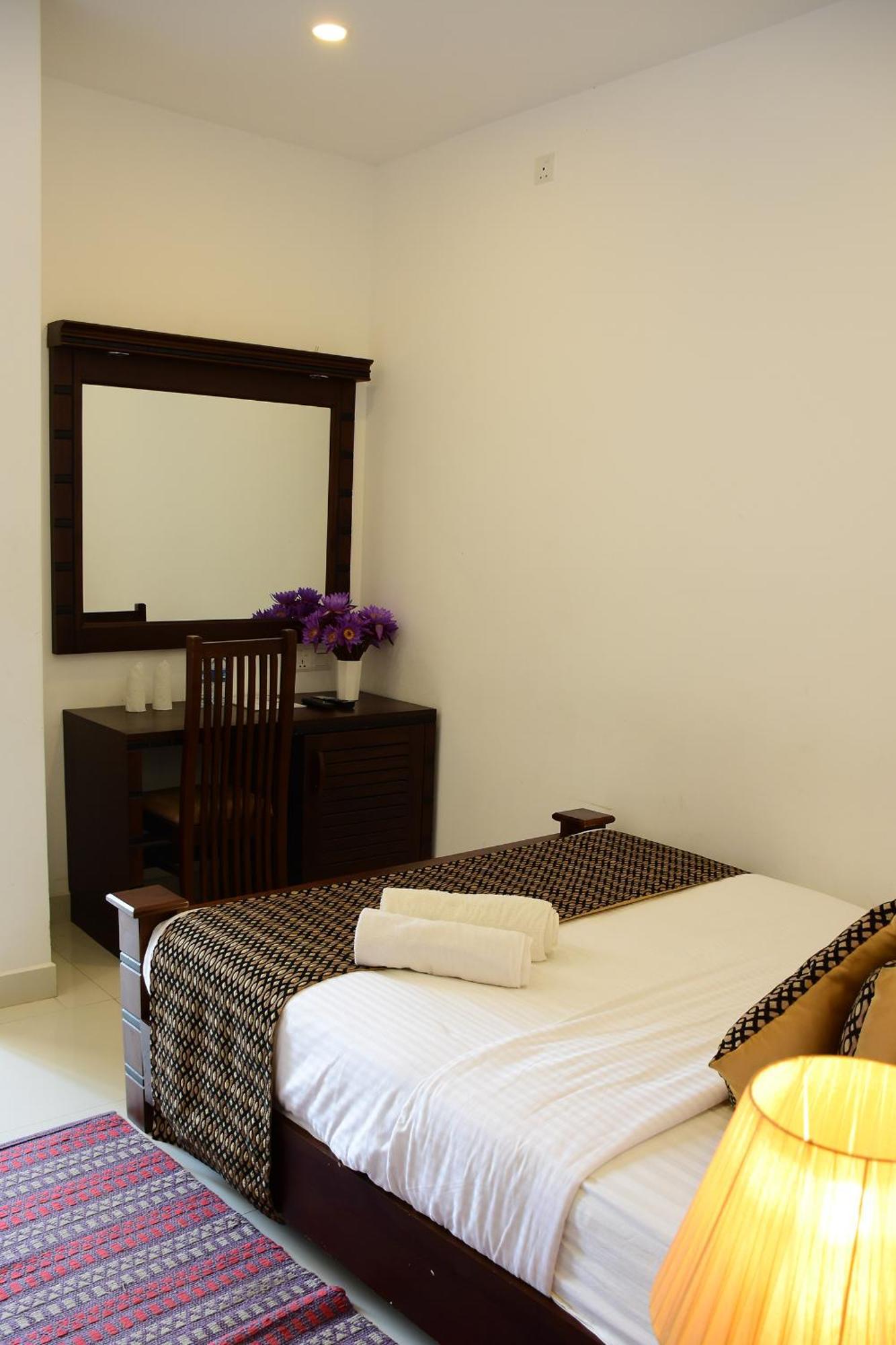 Hotel Bamiyan Kandy Extérieur photo