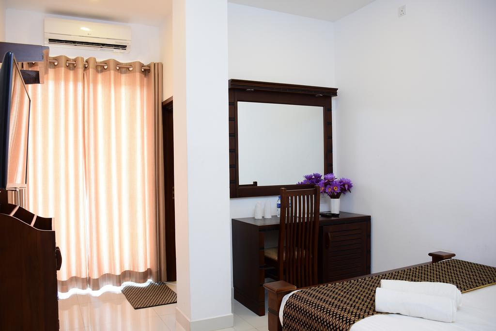 Hotel Bamiyan Kandy Extérieur photo