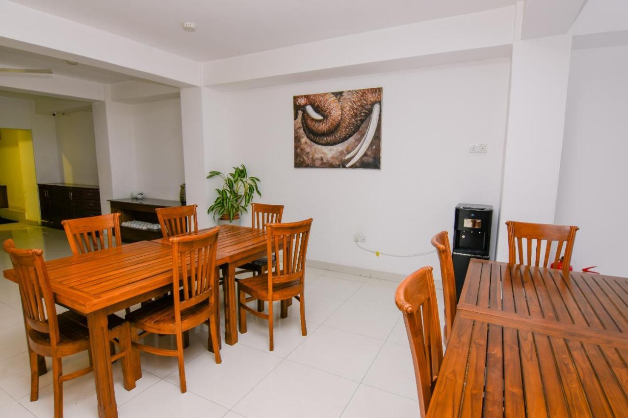 Hotel Bamiyan Kandy Extérieur photo